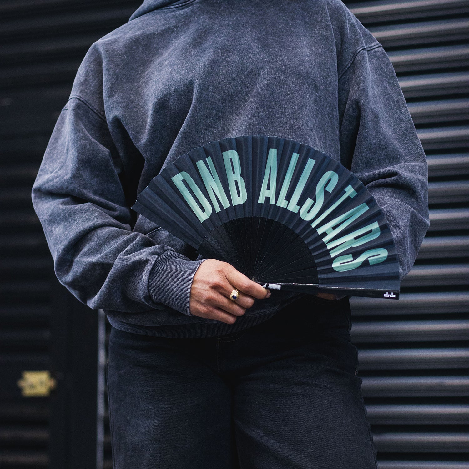 Bamboo Fan - Khaki