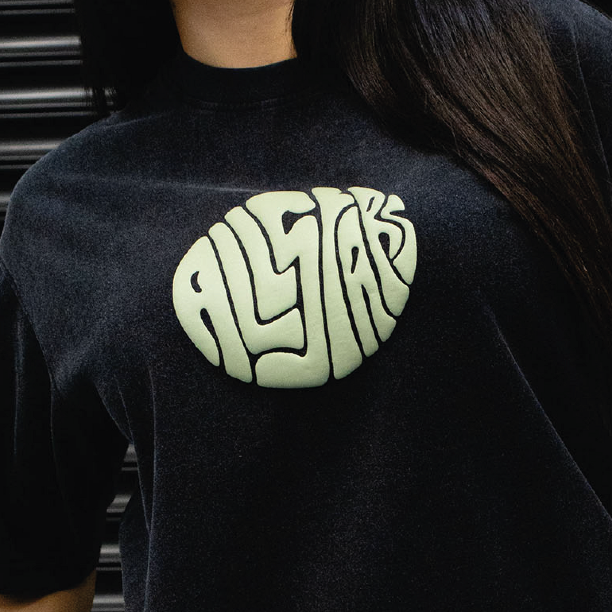 DNBA ROUNDED TEE - BLACK