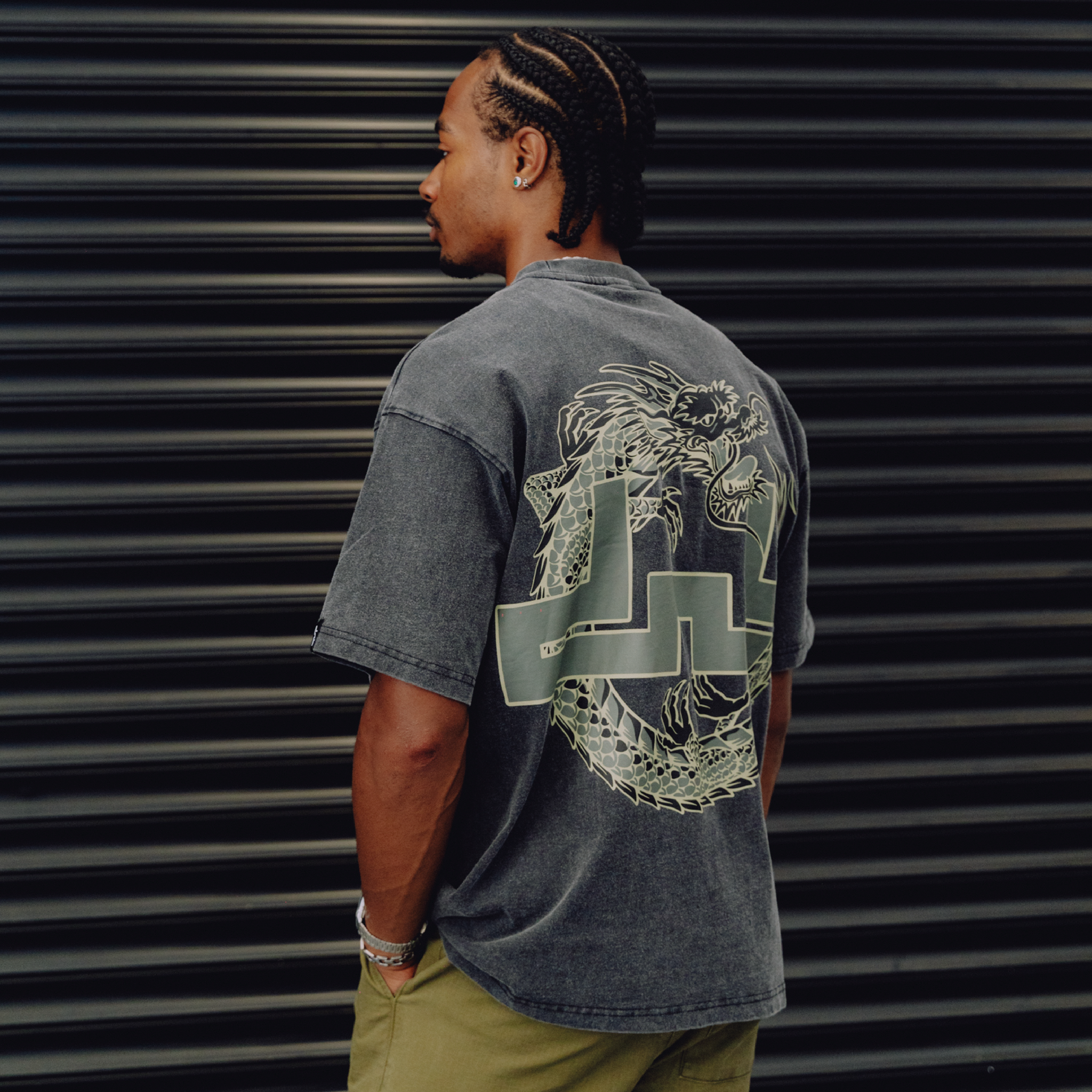Spiral Dragon Tee - Black